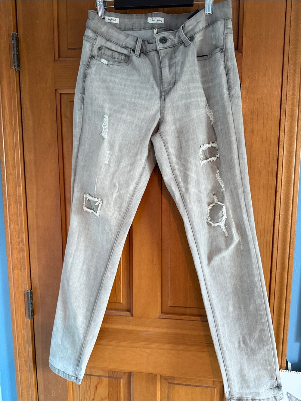 Grey Distressed Skinny Jeans for Women
